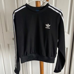 Adidas top
